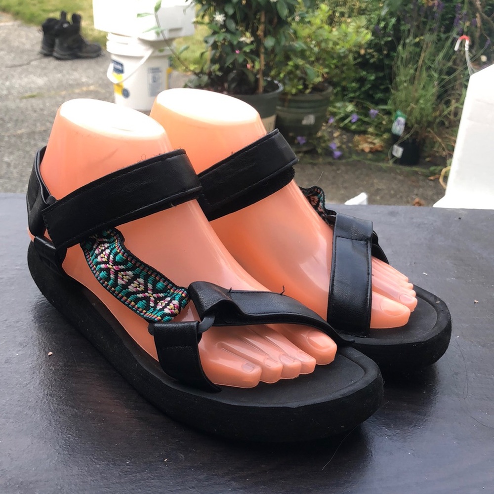 Mike Luke Stylish Black Sandals with Multicolor Accents Size Size 7